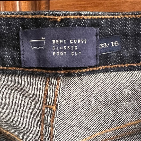 Levi’s Demi Curve Classic Boot Cut | Size 16 - Picture 12 of 13
